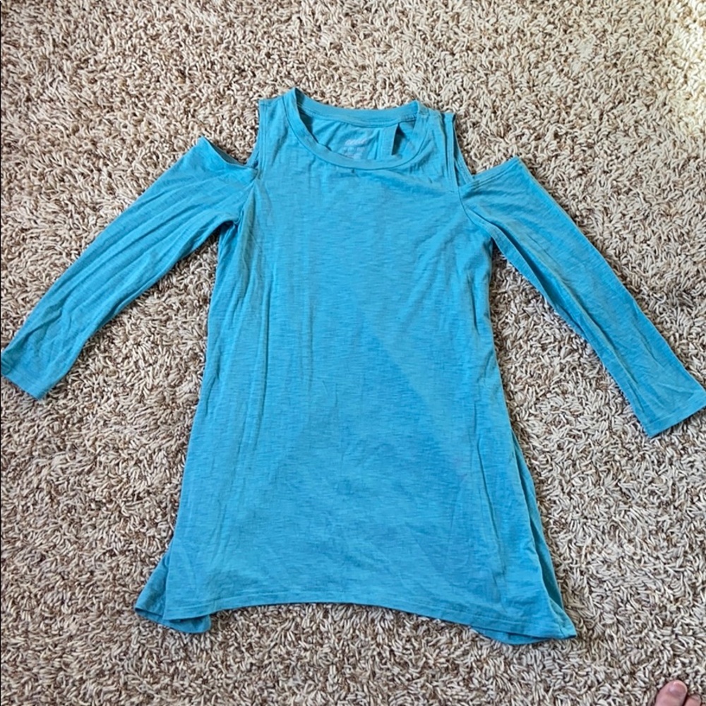 AERIE OPEN SHOULDER/BACK SHIRT